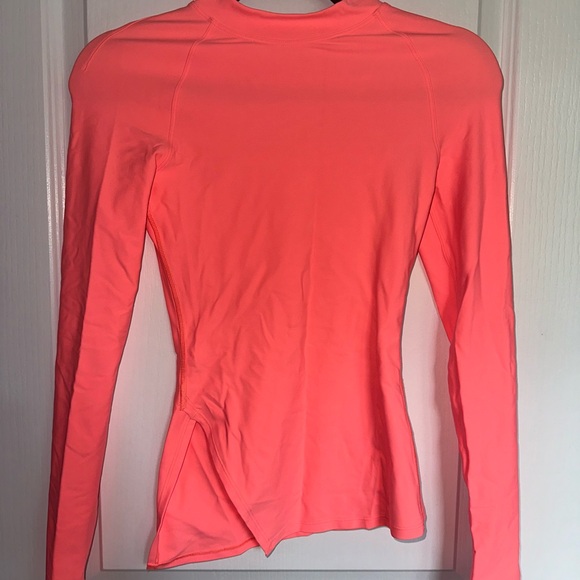 Lululemon Nulux Asymmetrical Tennis Long Sleeve Shirt - Picture 2 of 2